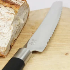 Brödkniv KAI