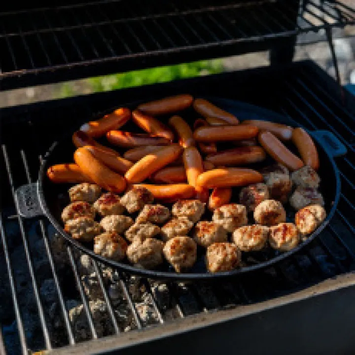 Gjutjärnspanna till grillen