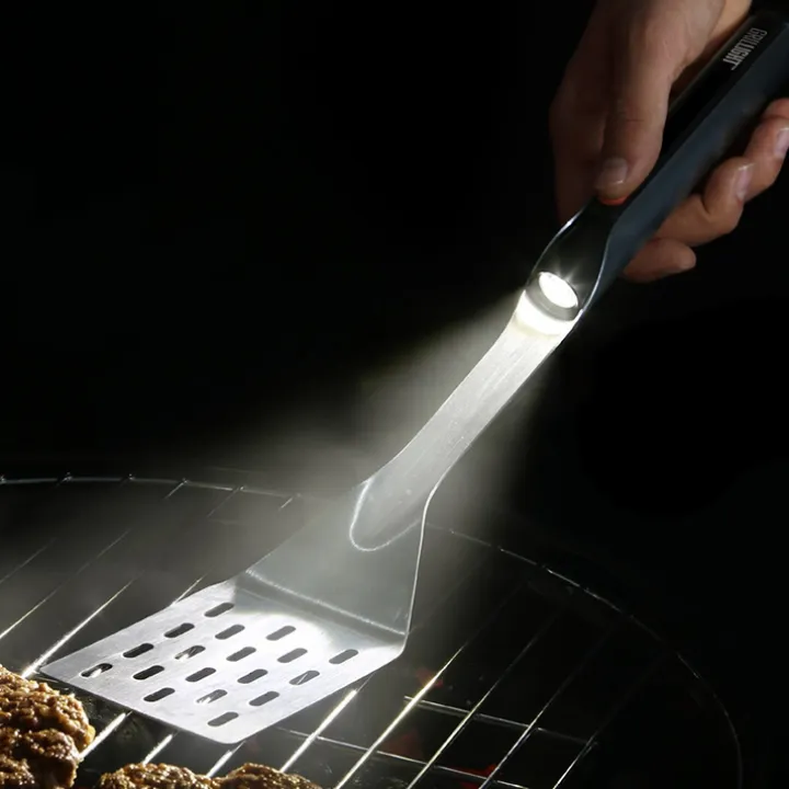 Grillverktyg med lampa