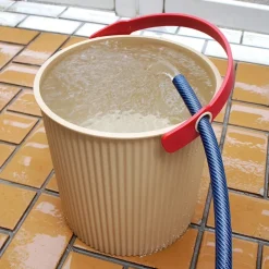 Hink med lock 10L, Omnioutil, Beige/Röd