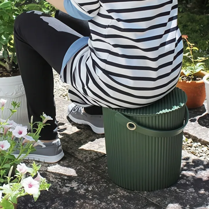 Hink med lock 20L, Omnioutil, Grön/Mörkgrön