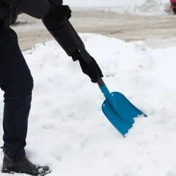 Hopfällbar snöskyffel