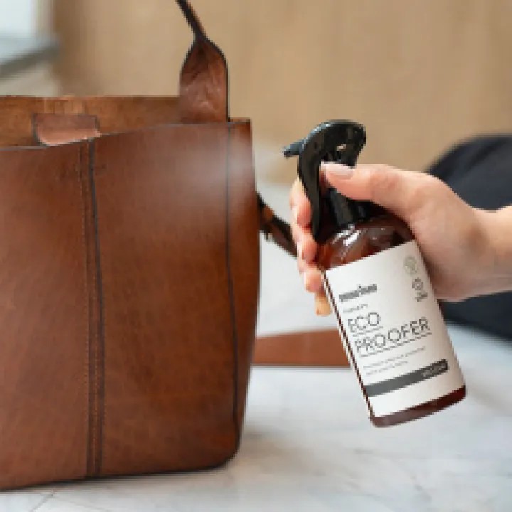 Impregneringsspray för skor och kläder