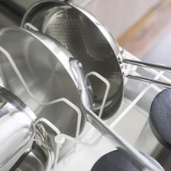 Justerbar kastrull och lockförvaring, Yamazaki, Vit