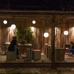 Klotformad trädgårdslampa Fatboy