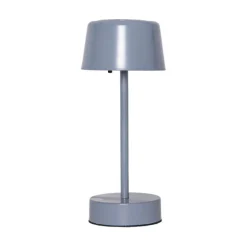 Liten solcellsladdad bordslampa