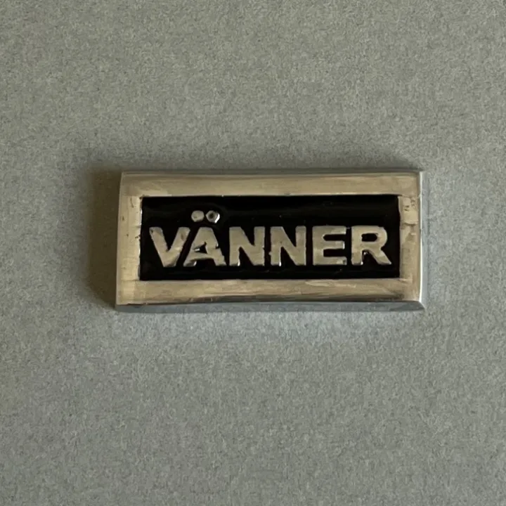 Metallskylt med ram, Vänner, Svart