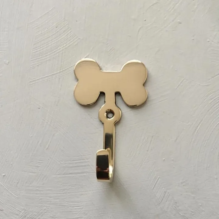 Mässingskrok, Hundben