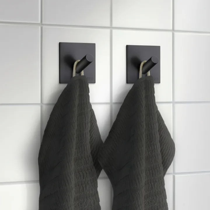 Självhäftande enkelkrok, Beslagsboden