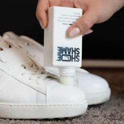 Skofärg till vita sneakers