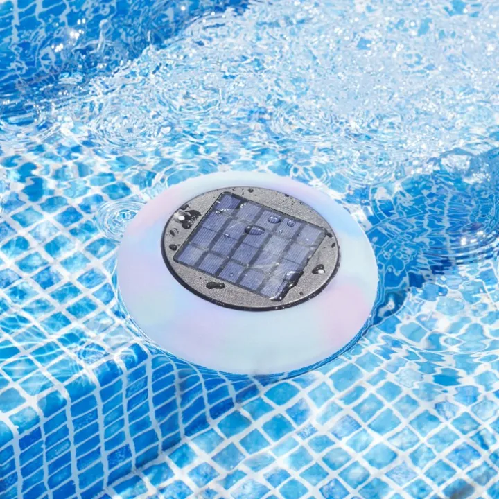Solcellsladdad poollampa