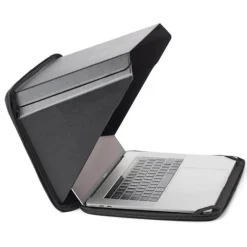 Solskydd och fodral till laptop