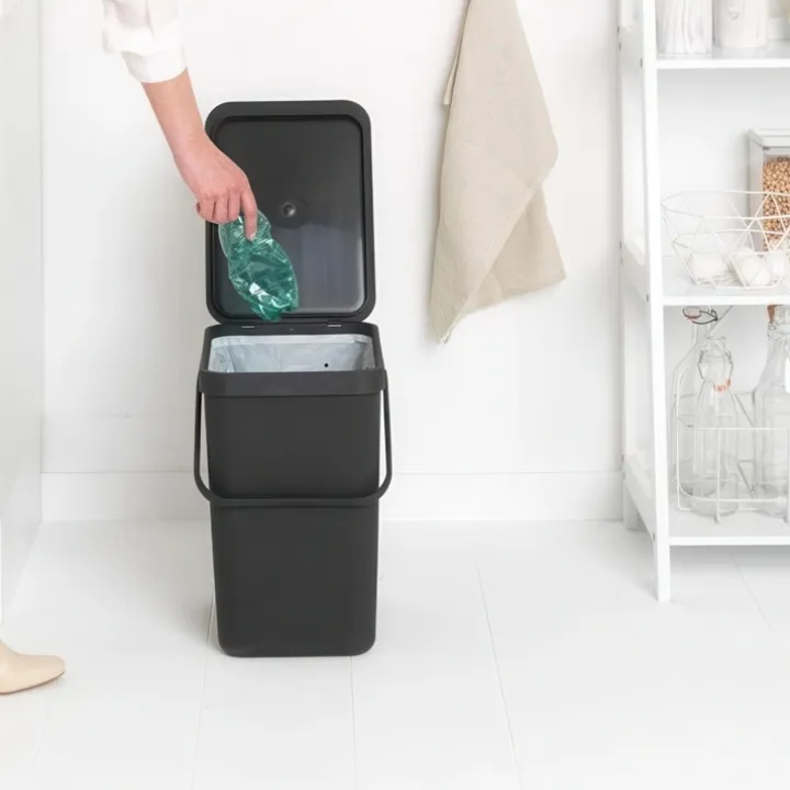 Sophink med lock och handdtag 12L, Brabantia