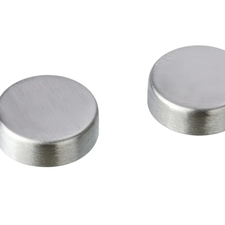Spegel / Magnetisk anslagstavla, med krokar, WENKO, 30 x H 19cm, Silver