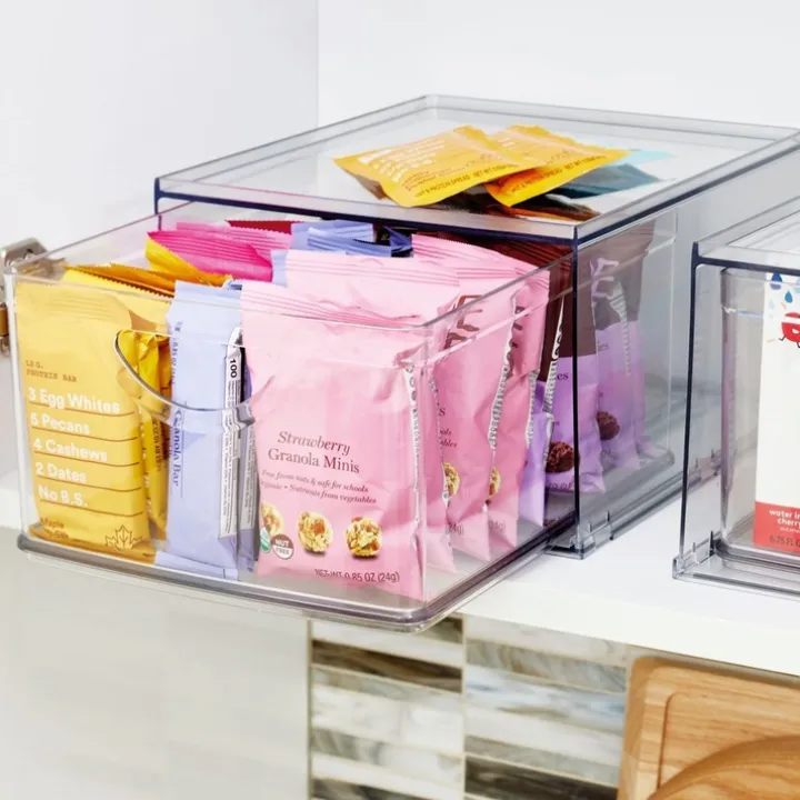 Stapelbar låda i återvunnen plast, iDesign