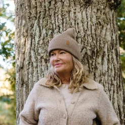 Stickad mössa med huvudskydd OICAN