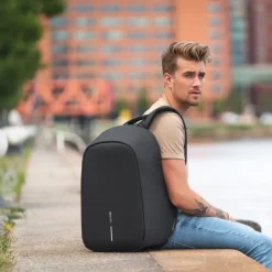 Stöldskyddad ryggsäck, Bobby Hero