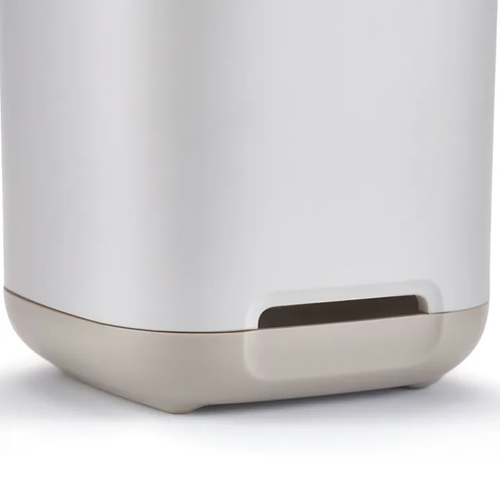 Tandborstmugg för eltandborste, Joseph Joseph, Beige