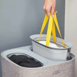 Tvättkorg med sorteringsfack