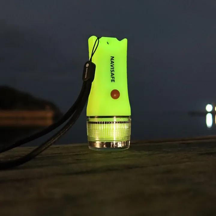 Vattentät nödficklampa