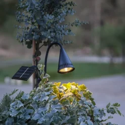 Vridbar solcellsladdad spotlight